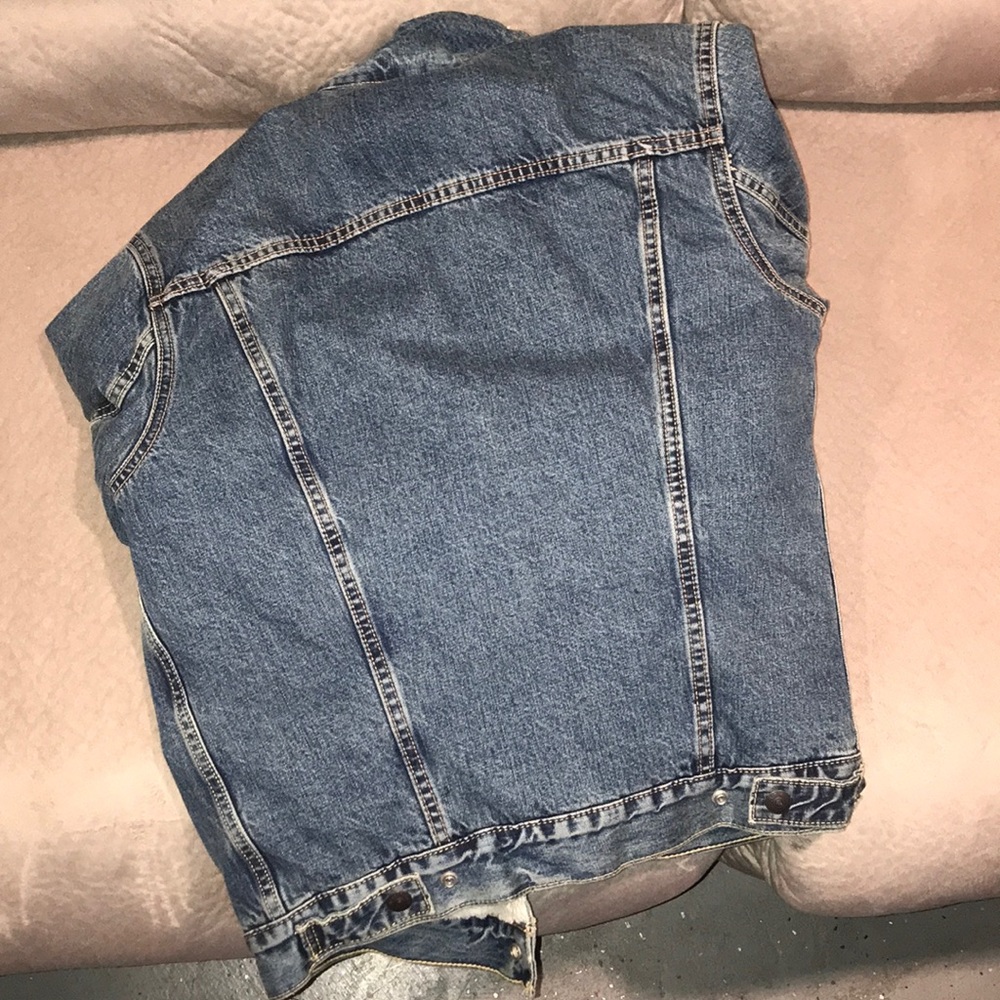 Levi’s denim jacket - Picture 3 of 4